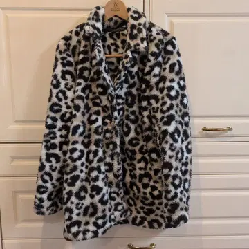 P.J. Salvage 레오파드 무늬 코트 M