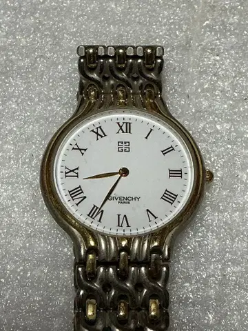 지방시 손목시계 / 쿼츠. 프랑스제 [ 케이스 없음 새상품급 ] .