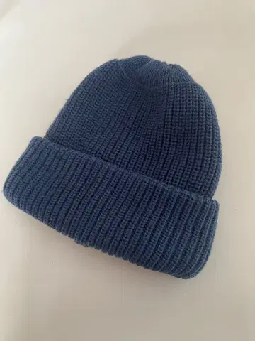 다크 블루 비니 니트 모자