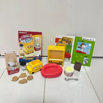 스누피 리멘트 아메리칸 다이너 찰리 브라운의 스쿨 데이즈