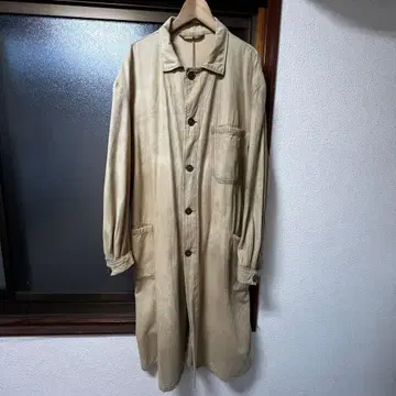 체코군 베이지 헤링본 워크 코트