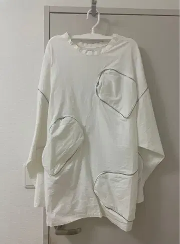 IKUMI 오버사이즈 긴팔T셔츠 화이트