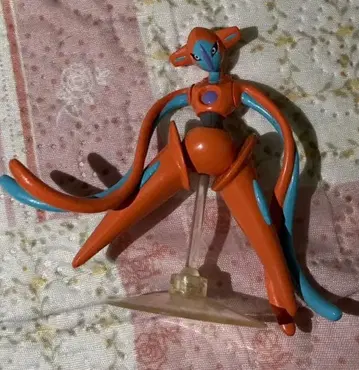 포켓몬 디오시스 피규어