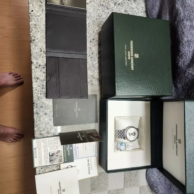 프레드릭 콘스탄트 문페이즈(오메가교환가)