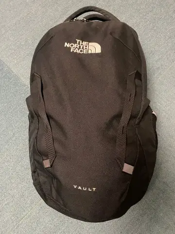 주말 가격 인하 THE NORTH FACE VAULT 블랙 백팩
