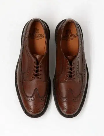 SANDERS 브라운 윙팁 가죽 신발