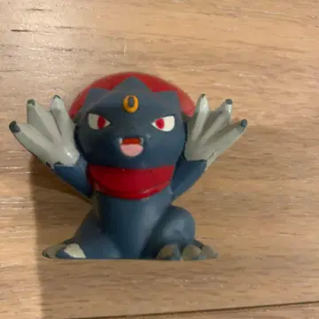 조로아크 피규어 약 6cm