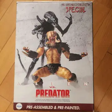 메디콤토이 에이리언 vs 프레데터 피규어 세트 소프트 비닐