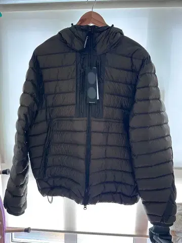 cp컴퍼니 다운 자켓