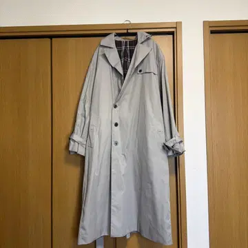 그레이 트렌치코트 허리 벨트 포함