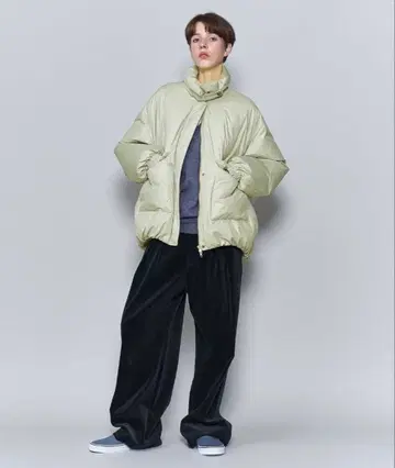 roku 6 다운 자켓 라임