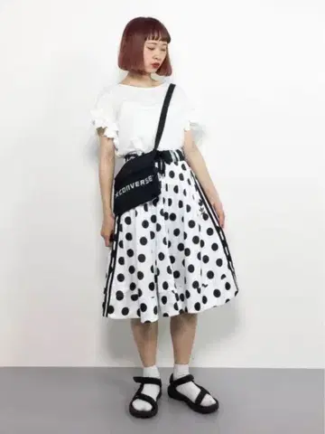 adidas 도트가 귀여운 플레어 스커트 미사용 새상품