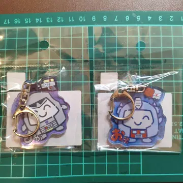 싸우지 않는 트랜스포머 아크릴 키링 옵티머스 메가트론 세트