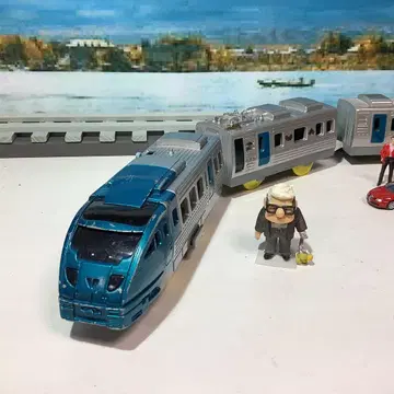 프라레일 JR 규슈 883 소닉