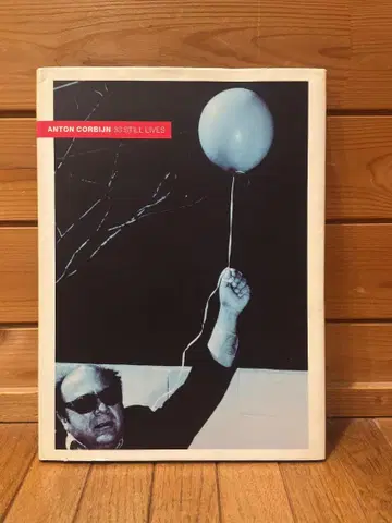 Anton Corbijn 33 Still Lives