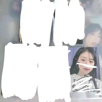 QWER 디스코드 히나 냥뇽녕냥 싸인 포카 쵸단 마젠타 히나 시연