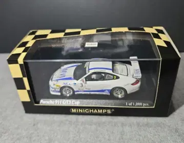 미니 챔피언스 1/43 스케일 포르쉐 911 GT3 Cup