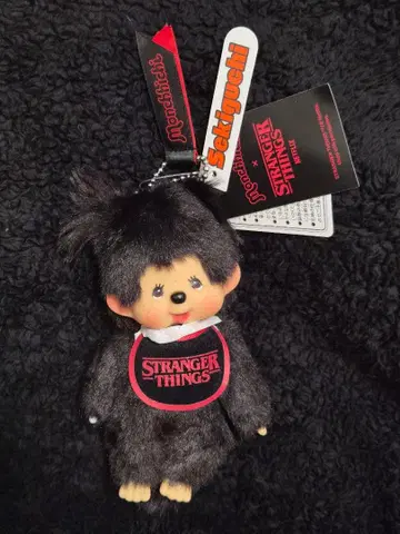 몬치치 x 기묘한 이야기 봉제 인형