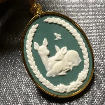 고품질 프랭클린 포셀린 자기 목걸이 펜던트 1981년 사슴