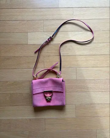 코치넬 핑크 숄더백