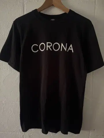 CORONA 블랙 T셔츠 S사이즈