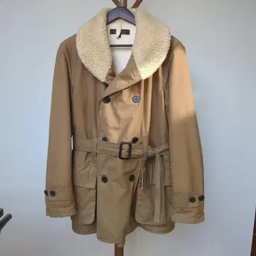 FREEMANS SPORTING CLUB 베이지 보아 옷깃 더블 브레스트