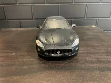 Maserati GranTurismo 1/24