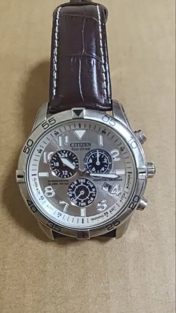 CITIZEN 에코 드라이브 크로노그래프 손목시계