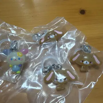 산리오 윳룻토 메지루시 액세서리 우사하나 쿠로우스