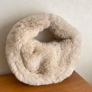 ZARA 자라 퍼 백 아이보리