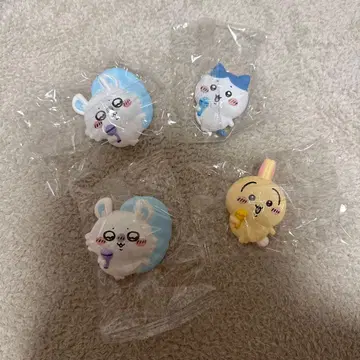 치이카와 라이트 클립 가챠 하치와레 모몽가 토끼