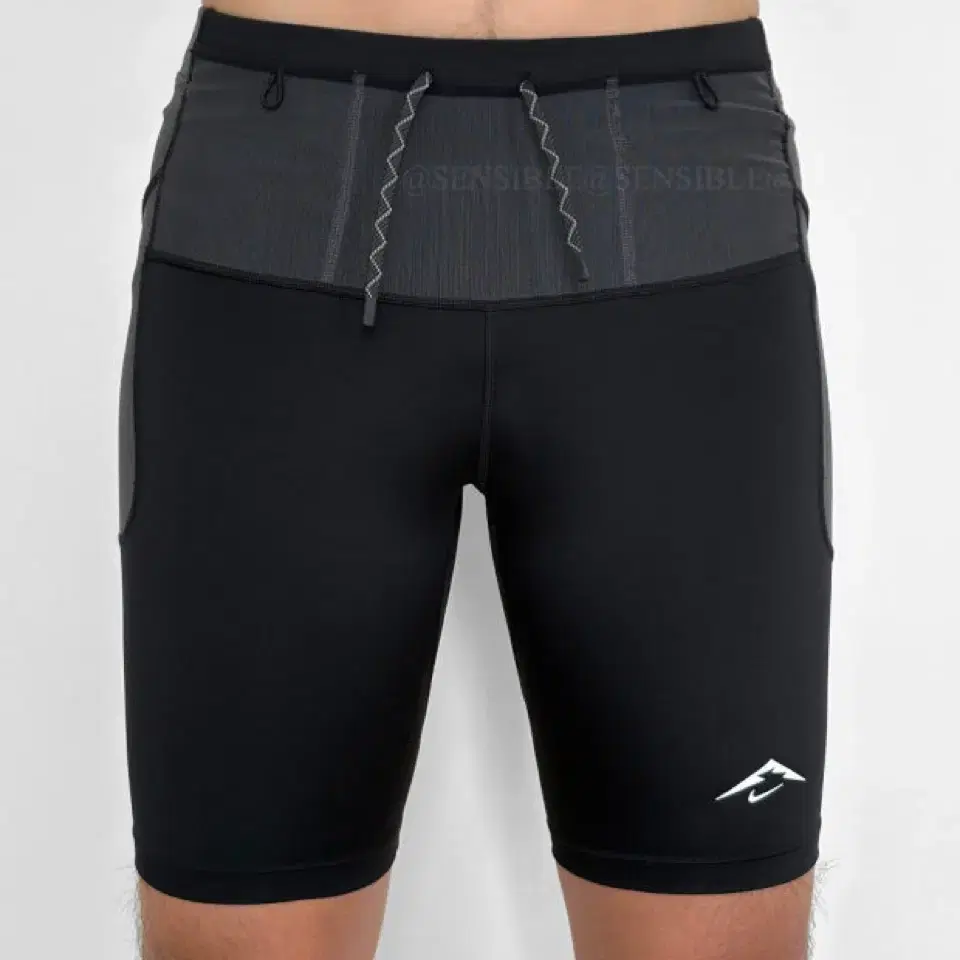 UVU Half Tights 2.0 Black M #uvu타이즈 on Bunjang Global Site.