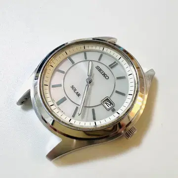SEIKO 솔라 손목시계 화이트 V147-0AD0