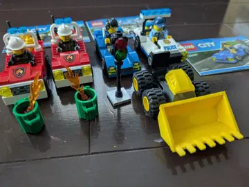 레고 시티 묶음 판매 자동차 경찰차 소방차 불도저 미니 피규어