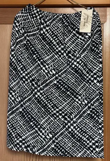 미사용 새상품 Makana na Kathy 스커트 모던 패턴 사이즈 1