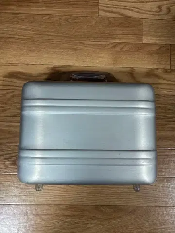ZERO HALLIBURTON 알루미늄 케이스 실버 2way