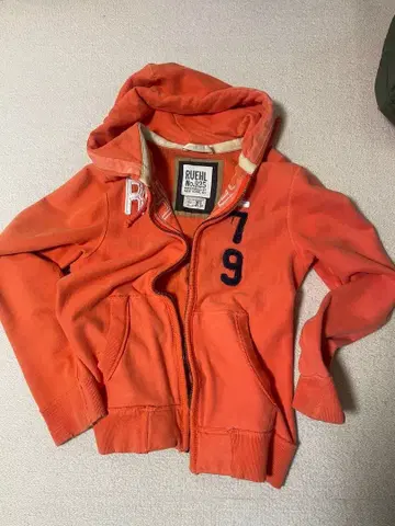 RUEHL 오렌지 후드티 후드 부착