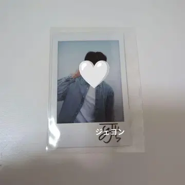 idntt 재영 폴라로이드 사인 포함