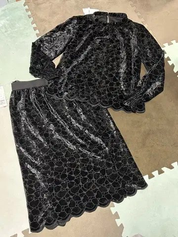 새상품 컴시즘 벨벳 셋업 7호 S 사이즈 벨로아 수트