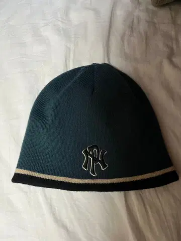 스트라이프 니트 모자 No Problemo