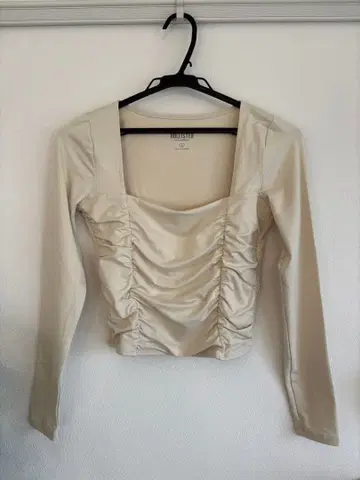 [ 새상품 ] 홀리스터 베이지 프론트 개더 긴팔 상의