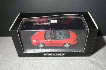 미니 챔피언스 1/43 스케일 포르쉐 911 4S