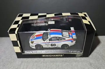 미니 챔피언스 1/43 스케일 포르쉐 911 GT3 RS