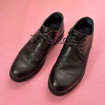 파드로네(PADRONE) 블랙 가죽 드레스 슈즈