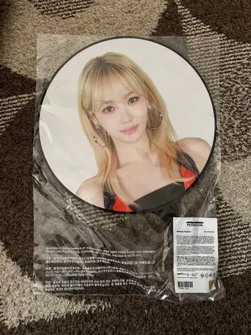 LE SSERAFIM 김채원 부채