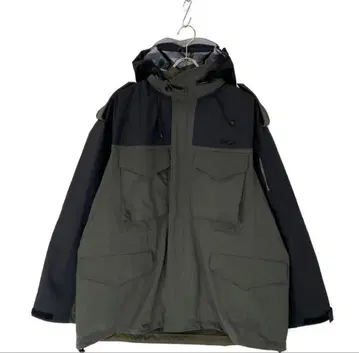 sacai 사카이 23-03250M 자켓 2 Nylon 카키 마운틴