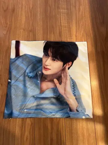 새상품급 변우석 쿠션 커버 한드라 선재