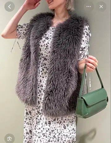 FRAY I.D 인조 모피 베스트 그레이 에코페르