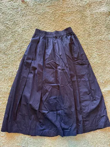 [가격 인하 중] kubo san made 블랙 턱 개더 스커트