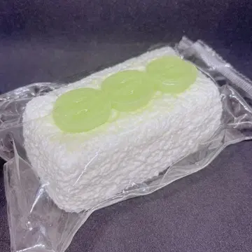 스퀴즈 머스캣 케이크